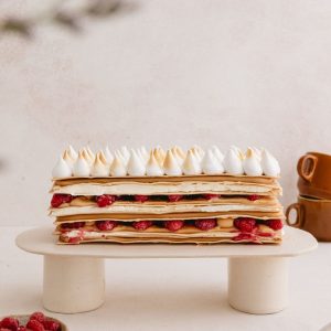 barra de hojarasca frambuesa crema y manjar artesanal