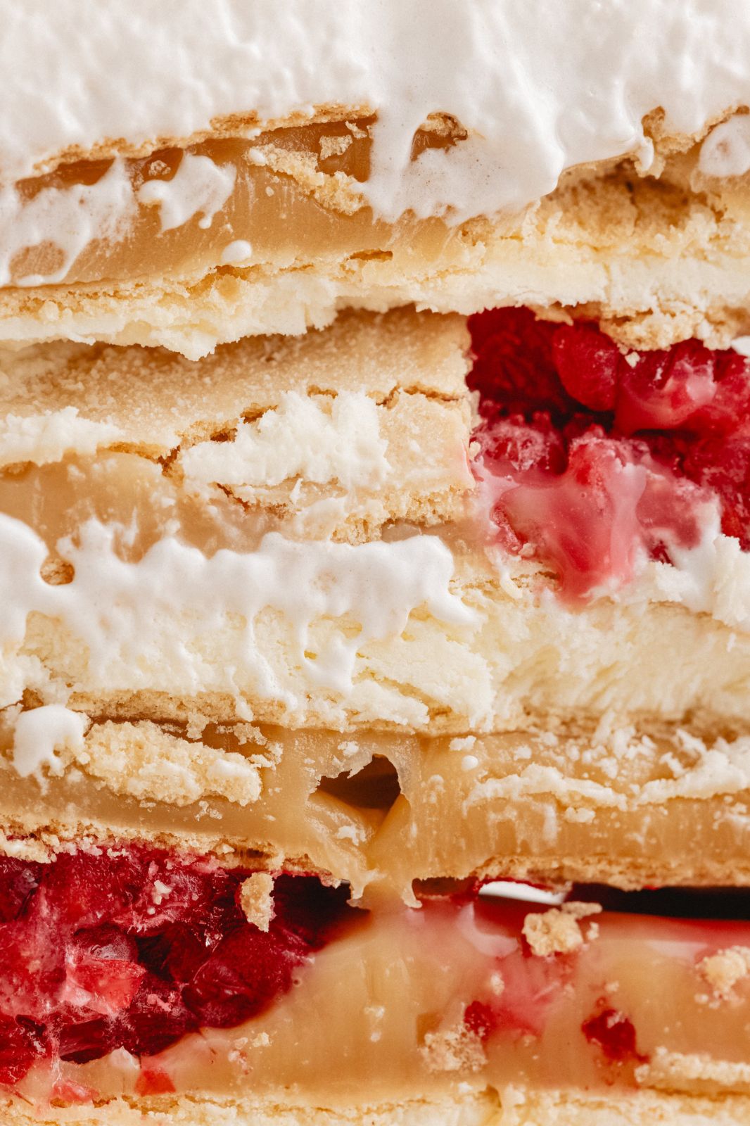 dulce barra de hojarasca frambuesa crema y manjar