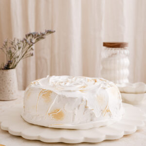 Torta de cuatro leches y manjar